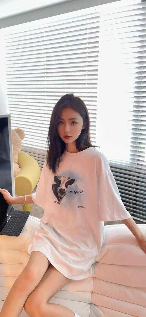 开局忽悠校花，自己是神豪