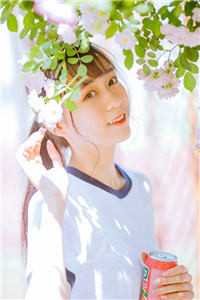 八零：军嫂她又美又飒又吸金