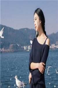 七零：囤满物资后，她靠空间无敌了