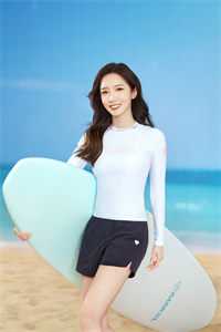 云之羽：疯批病弱美人被读心