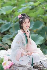 人在武侠，开局在岛上觅得奇缘张无双张无忌完结版小说推荐_免费小说在哪看人在武侠，开局在岛上觅得奇缘(张无双张无忌)
