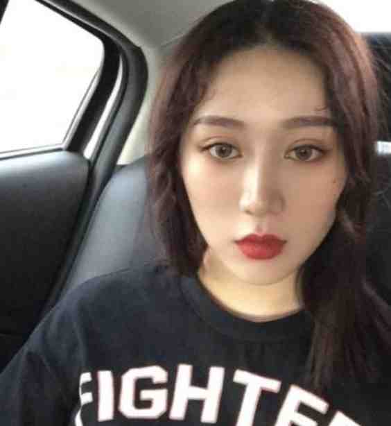 父亲入赘后，我看上后妈的儿子了