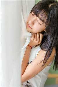 一股好奇和期待