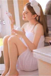 几个满头大汗的青年