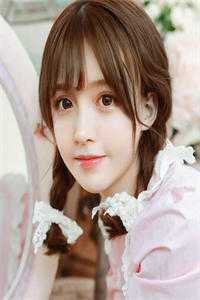 他那温柔的笑脸