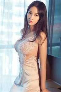 凤依愫