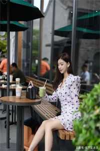 陛下,画卷里的美人逃了