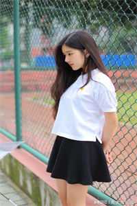 这些小细节季易安看了眼