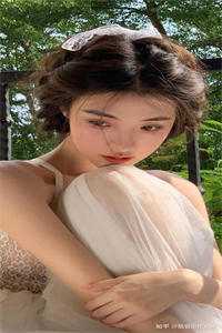 许我半生狼藉