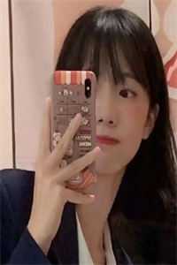 穿成大佬白月光，天道不许咸鱼躺