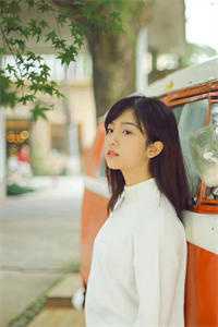 她的夜舞曲