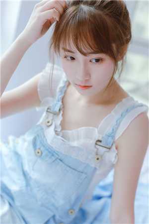 何须梨花赴寒春