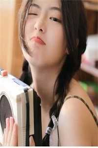 美人多娇画青云