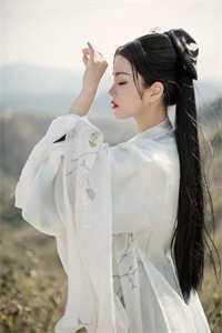 她似雪落无意