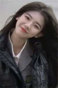 怀孕六个月，老公抛下我陪女秘书跨年
