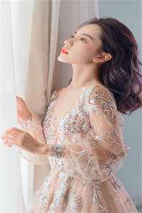 离婚后，该不该跟前妻保持关系