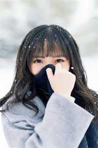 抓住裂缝里的光