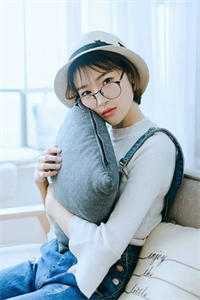 重生七零，踹掉未婚夫做厂长