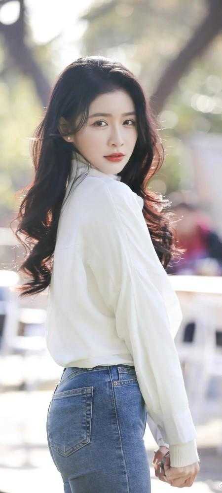 我假死后，装傻七年的妻子疯了