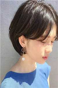 妻子在车里，我却在车底程芳芳王永权最新全本小说_热门小说完结妻子在车里，我却在车底(程芳芳王永权)