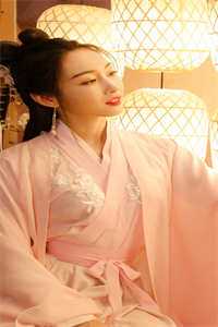 烂漫不过世间花许卿月孟昭辞完整版免费小说_完整免费小说烂漫不过世间花许卿月孟昭辞