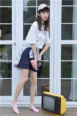 山月无情不相逢