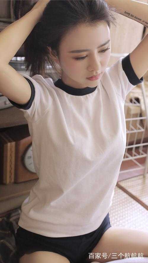 第七夜蝴蝶溺于掌纹