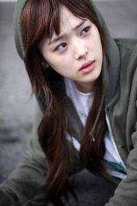 重生后，我心甘情愿入赘病娇女总裁