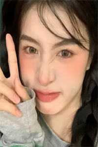 嫁给疯批王爷后，逼我做妾的竹马悔哭了