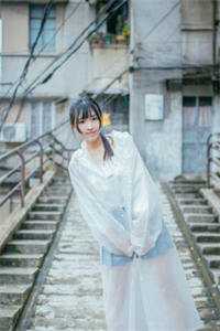 等风等雨等不到你