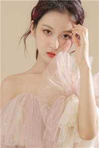 退婚逃出国，大佬追我满世界跑