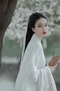 三年后，他灭了全宗门