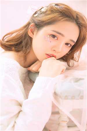 经年离歌愁未休